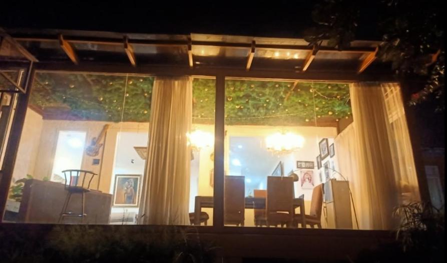 Villa Chacha At Macarena, Megamendung エクステリア 写真
