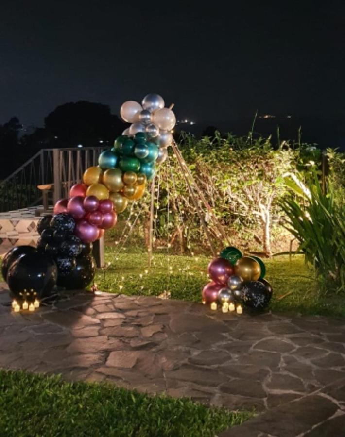 Villa Chacha At Macarena, Megamendung エクステリア 写真