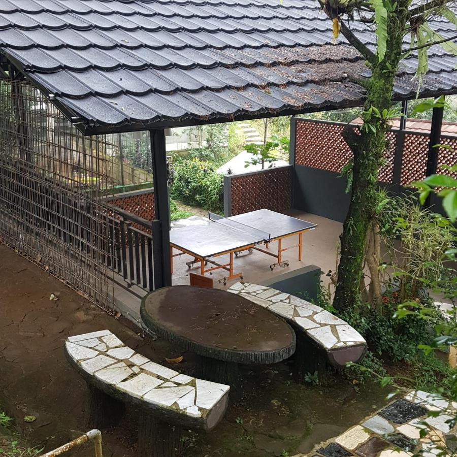 Villa Chacha At Macarena, Megamendung エクステリア 写真