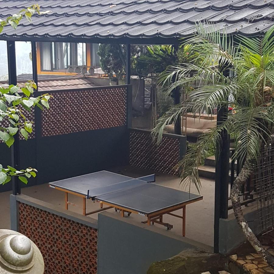 Villa Chacha At Macarena, Megamendung エクステリア 写真